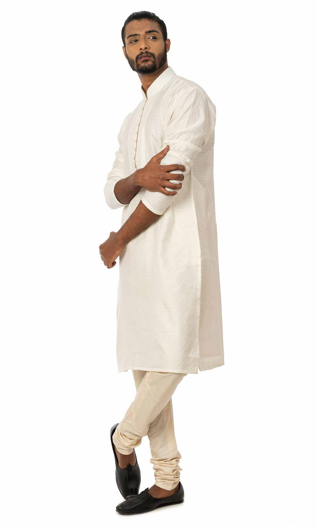 White Cotton Silk Kurta Set  – Viraaya By Ushnakmals