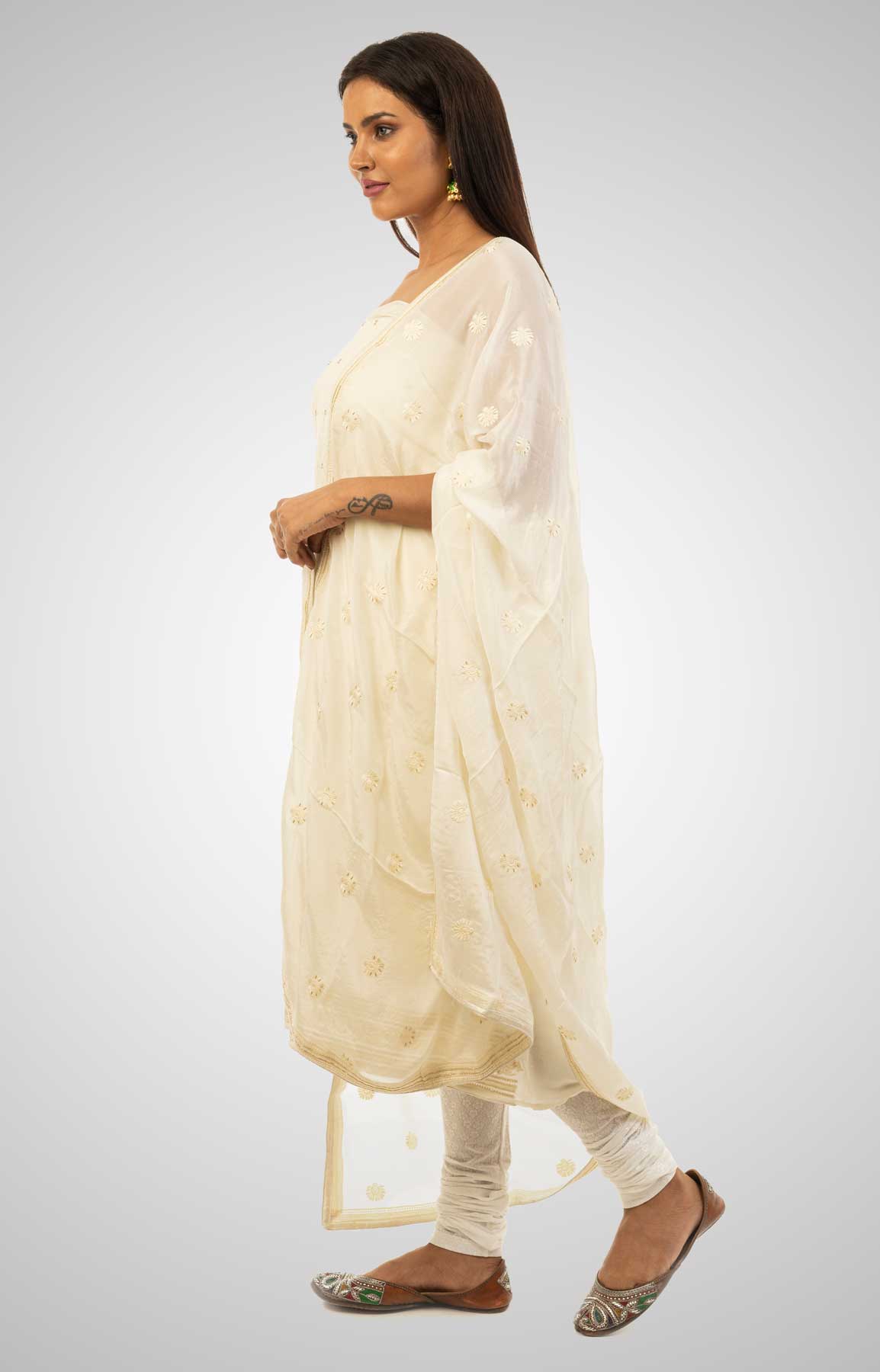 White Crepe Suit Fabric With Resham And Cut Dana Work – Viraaya By Ushnakmals